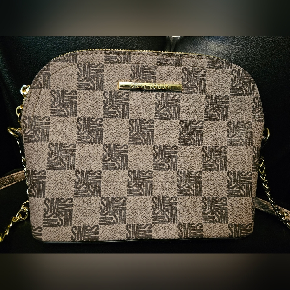 Steve Madden Logo Dome Crossbody Bag Purse NWOT